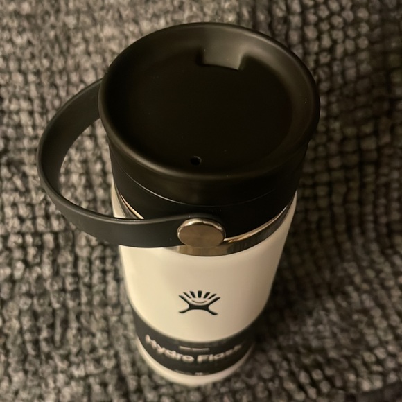 Hydro Flask Coffee Wide Mouth White w/ Black Lid Double Wall Vacuum Insulation - Picture 7 of 9